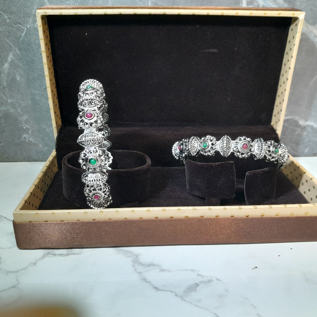Zyra Bloom Maharani Antique Bangles