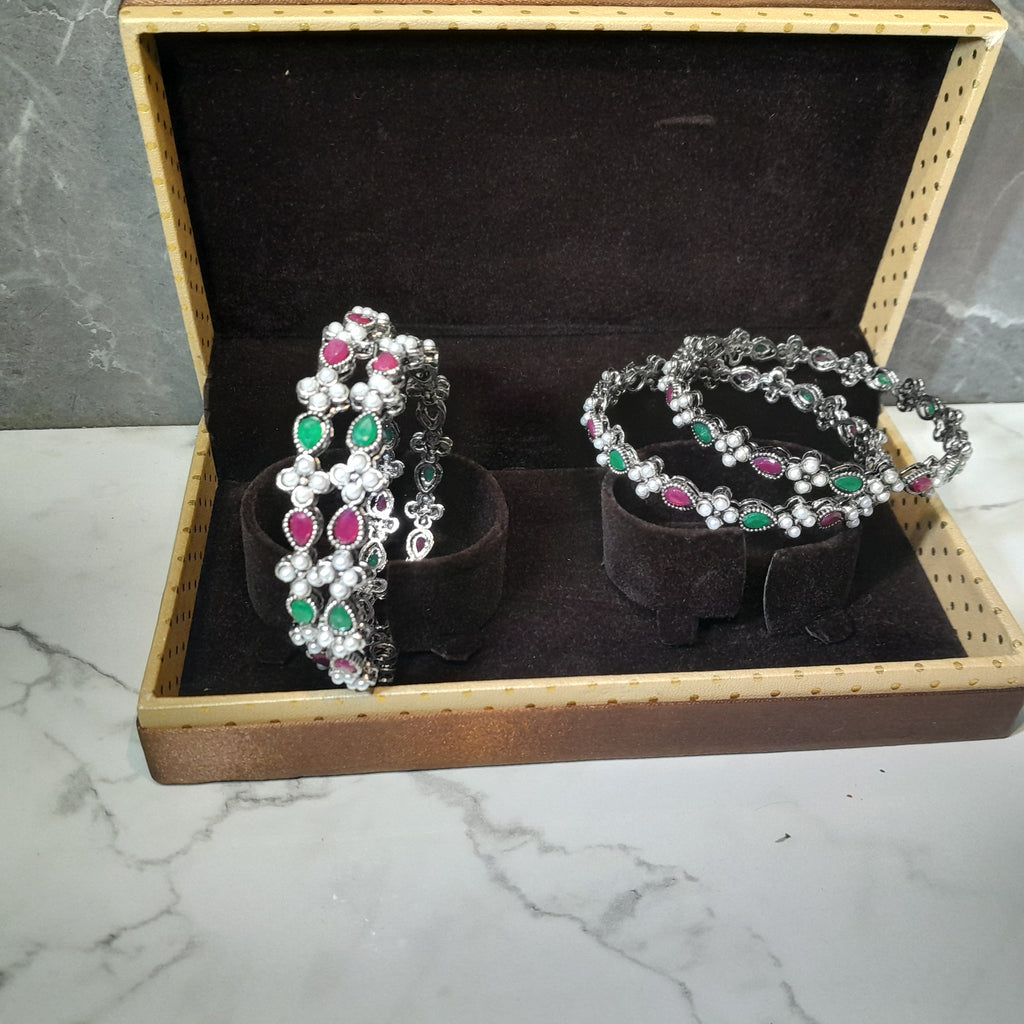 Zyra Bloom Ethnic Luxe Stone Bangles