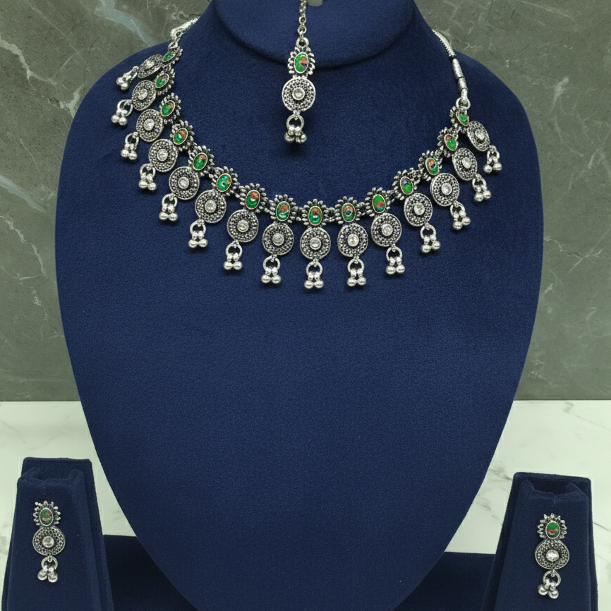 ZyraBloom Tribal Emerald Silver Set